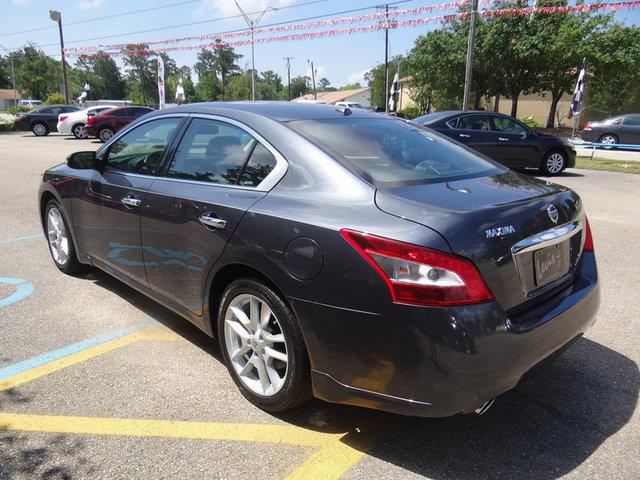 2011 Nissan Maxima Unknown