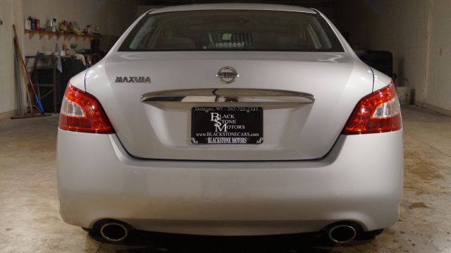 2011 Nissan Maxima XR