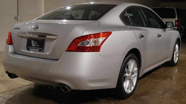 2011 Nissan Maxima XR