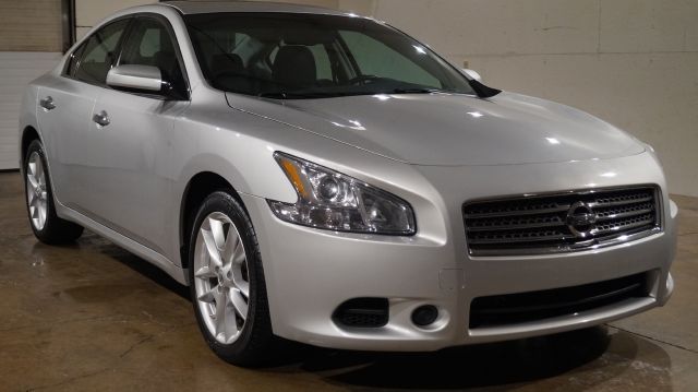 2011 Nissan Maxima XR