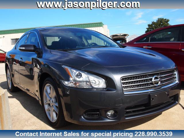 2011 Nissan Maxima ST Pickup 4D 5 1/2 Ft