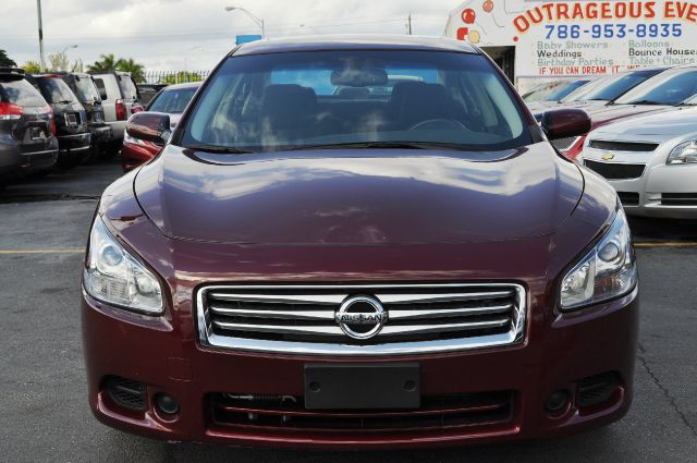 2012 Nissan Maxima XR