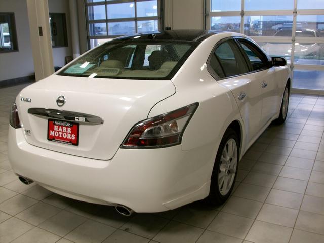 2012 Nissan Maxima Unknown