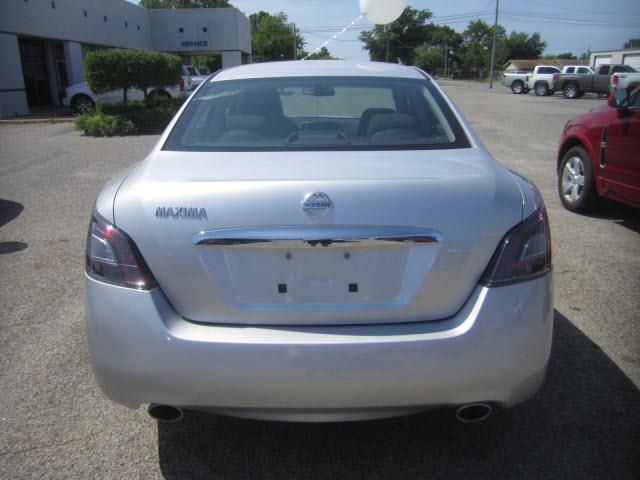 2013 Nissan Maxima Unknown