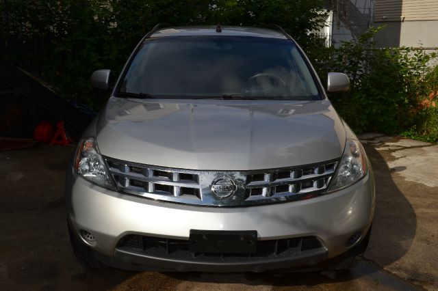 2005 Nissan Murano Lariat Crew Cab 4WD DRW