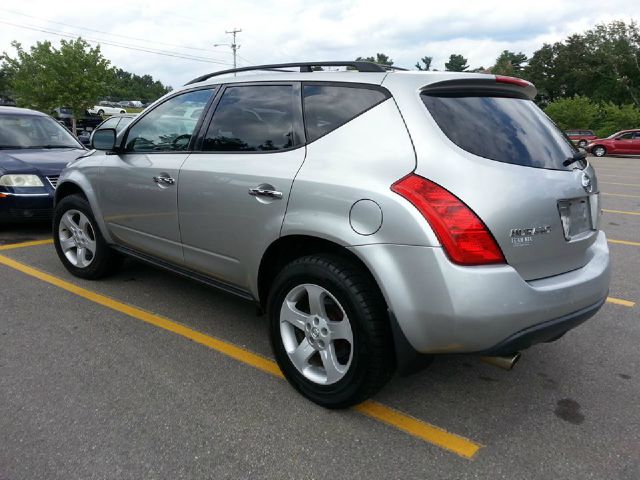 2005 Nissan Murano Lariat Crew Cab 4WD DRW