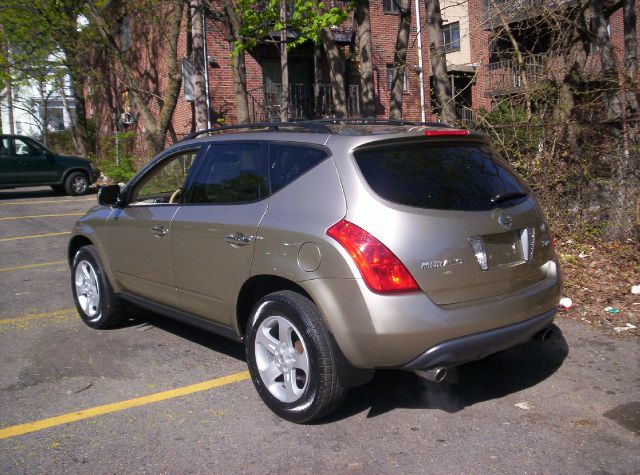 2005 Nissan Murano Lariat Crew Cab 4WD DRW