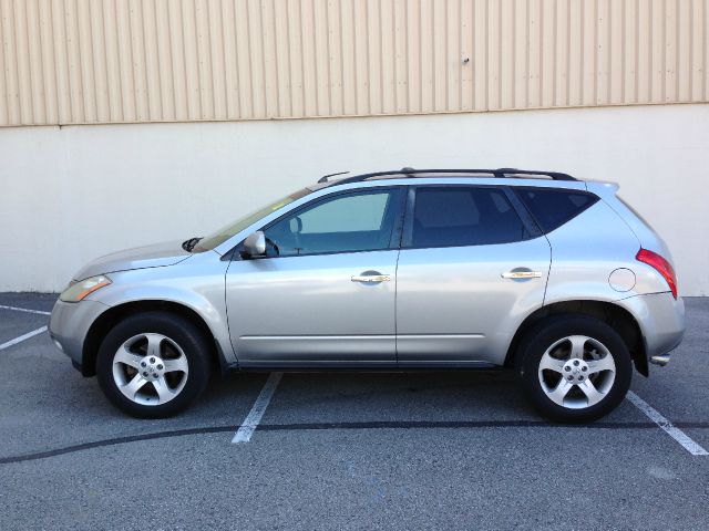 2005 Nissan Murano Lariat Crew Cab 4WD DRW