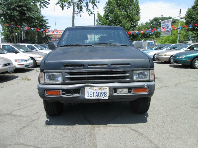 1994 Nissan Pathfinder 4dr Quad Cab HD