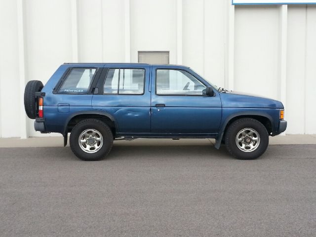 1995 Nissan Pathfinder X Custom