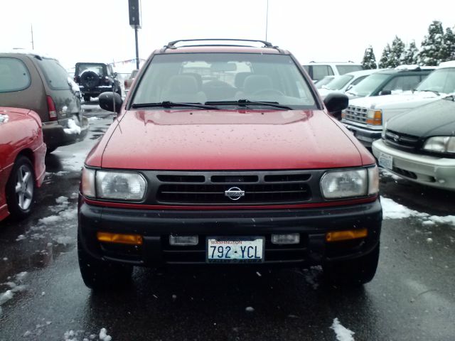 1996 Nissan Pathfinder 4dr Quad Cab HD