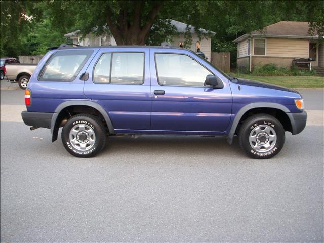 1996 Nissan Pathfinder Unknown