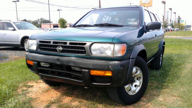 1996 Nissan Pathfinder EX-L AWD