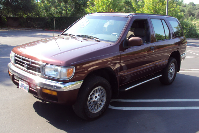 1997 Nissan Pathfinder EX-L AWD