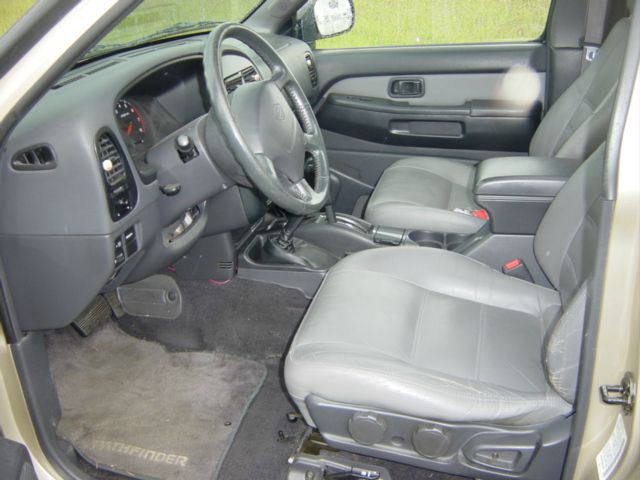 1998 Nissan Pathfinder EX-L W/ DVD System