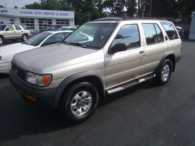 1998 Nissan Pathfinder EX-L W/ DVD System