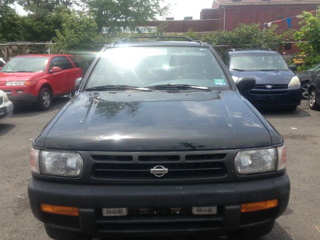 1998 Nissan Pathfinder EX-L W/ DVD System