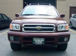 1999 Nissan Pathfinder X