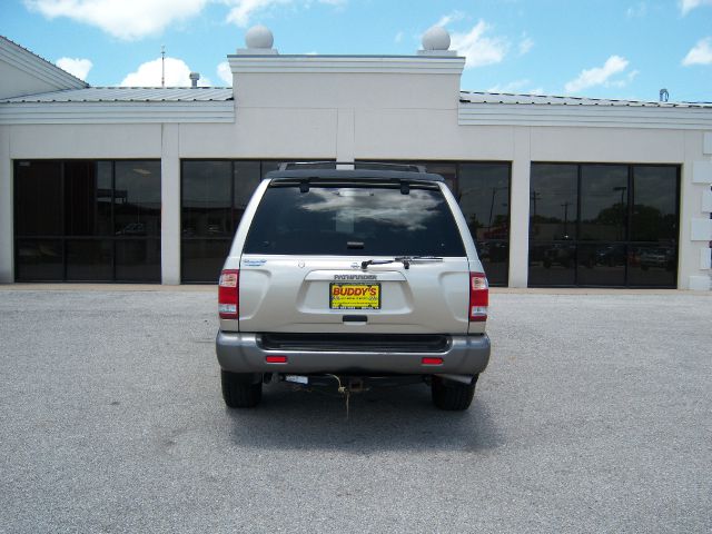 1999 Nissan Pathfinder Cougar