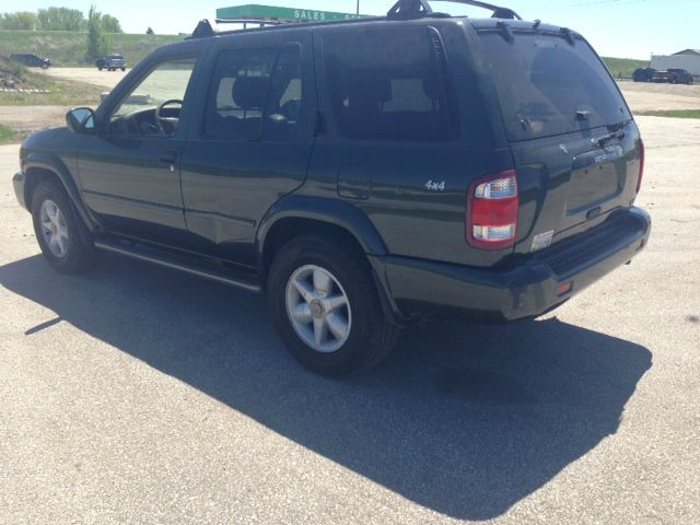 1999 Nissan Pathfinder EX-L AWD