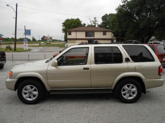 1999 Nissan Pathfinder EX-L AWD