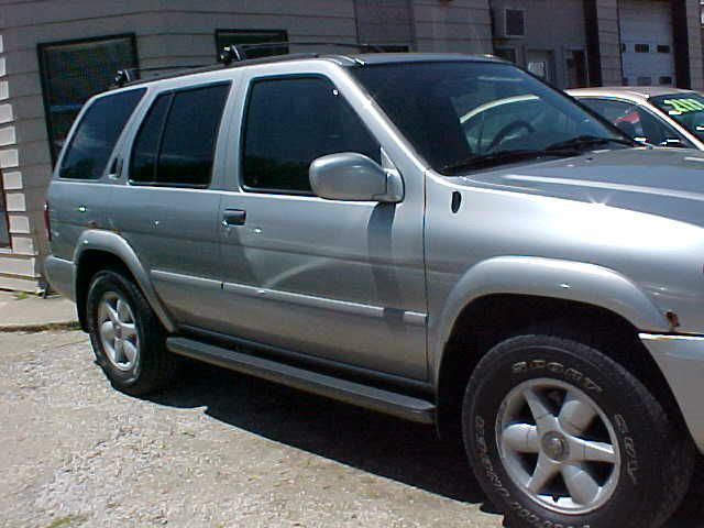 2000 Nissan Pathfinder EX-L AWD