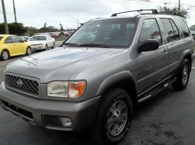 2000 Nissan Pathfinder EXT CAB Z-71