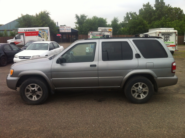 2000 Nissan Pathfinder EXT CAB Z-71