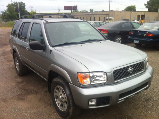 2000 Nissan Pathfinder EXT CAB Z-71