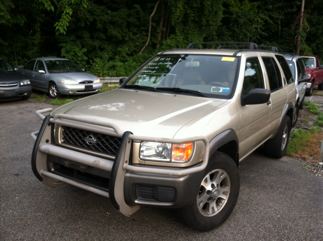 2000 Nissan Pathfinder EXT CAB Z-71