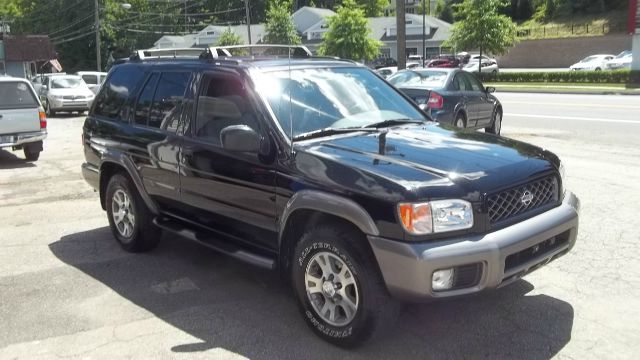 2000 Nissan Pathfinder EXT CAB Z-71