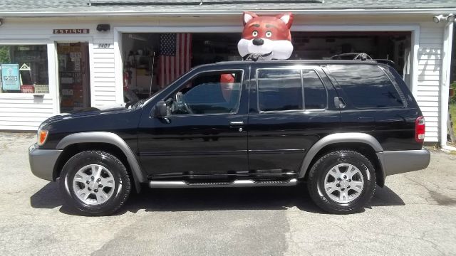 2000 Nissan Pathfinder EXT CAB Z-71