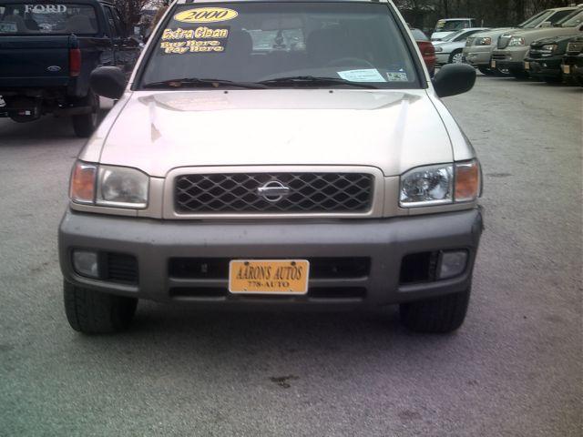 2000 Nissan Pathfinder Cougar