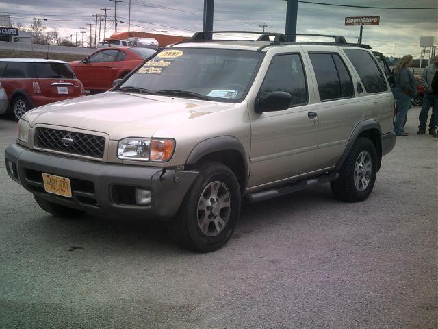 2000 Nissan Pathfinder Cougar