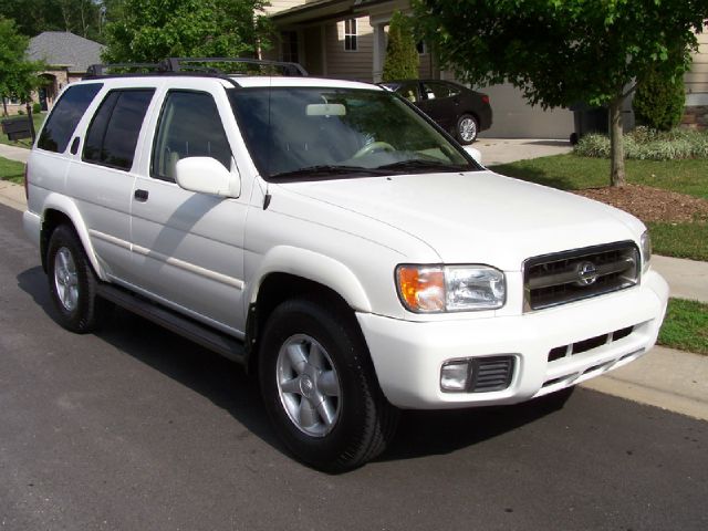 2001 Nissan Pathfinder EX-L AWD