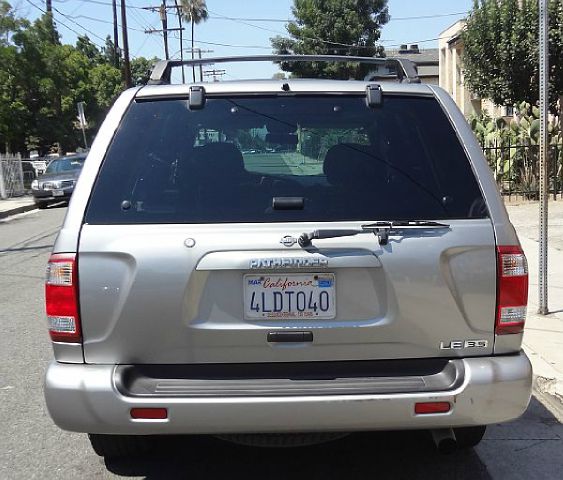 2001 Nissan Pathfinder EX-L AWD