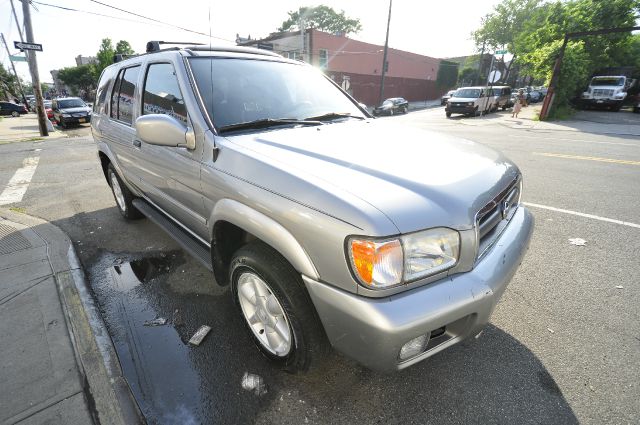 2001 Nissan Pathfinder EX-L AWD