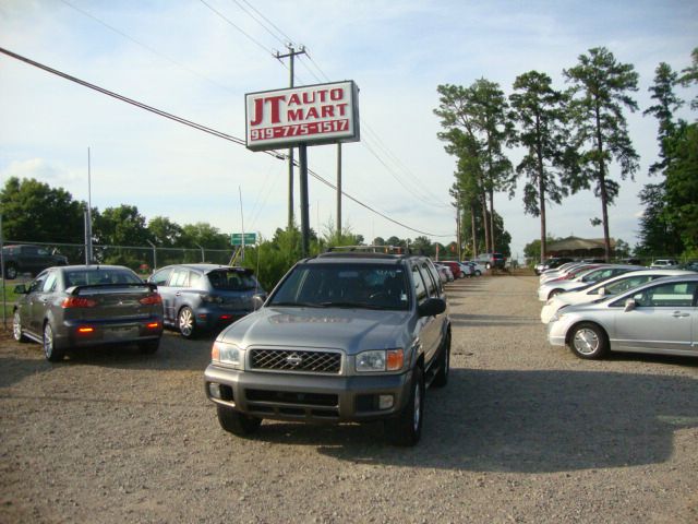 2001 Nissan Pathfinder EX-L W/ DVD System