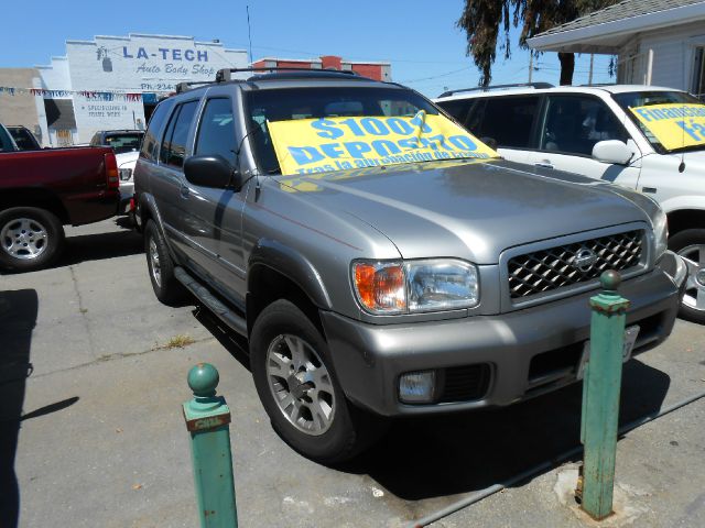 2001 Nissan Pathfinder EX-L W/ DVD System