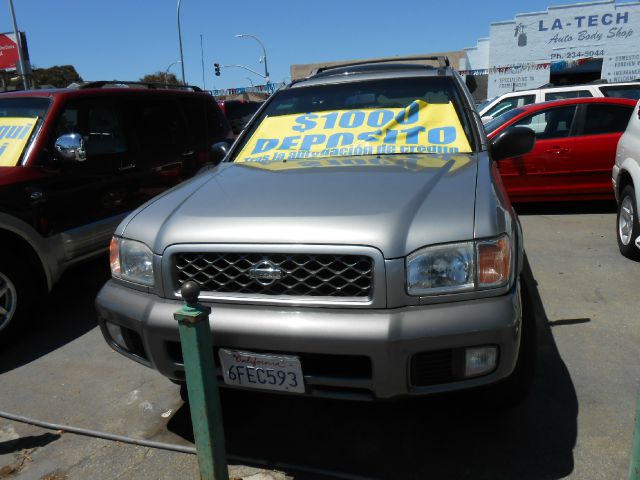 2001 Nissan Pathfinder EX-L W/ DVD System