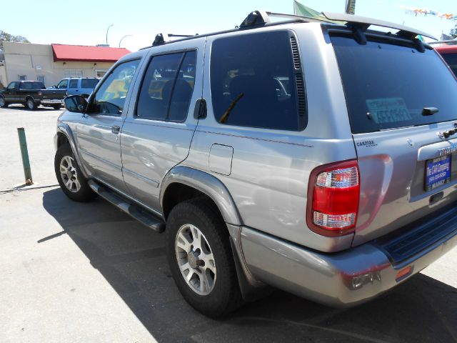 2001 Nissan Pathfinder EX-L W/ DVD System