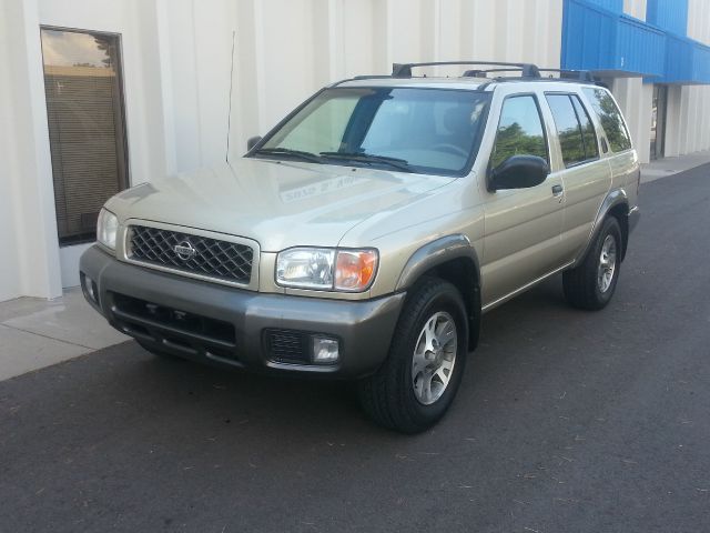 2001 Nissan Pathfinder EX-L W/ DVD System