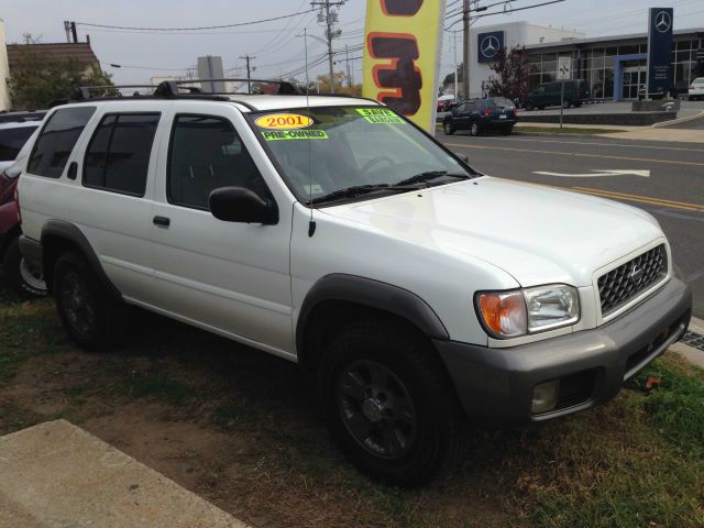 2001 Nissan Pathfinder EX-L W/ DVD System