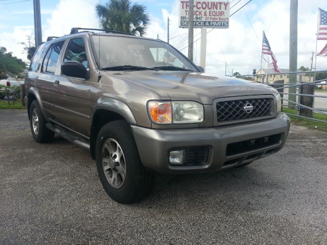 2001 Nissan Pathfinder EX-L W/ DVD System