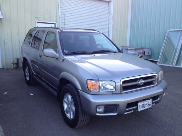 2001 Nissan Pathfinder EX-L AWD