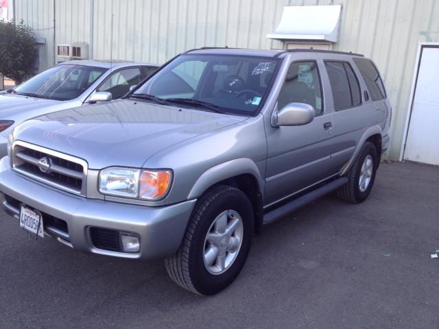 2001 Nissan Pathfinder EX-L AWD