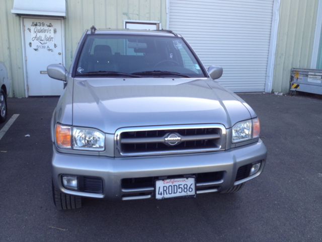 2001 Nissan Pathfinder EX-L AWD