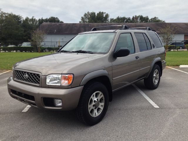 2001 Nissan Pathfinder EX-L W/ DVD System