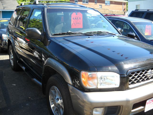 2001 Nissan Pathfinder EX-L W/ DVD System