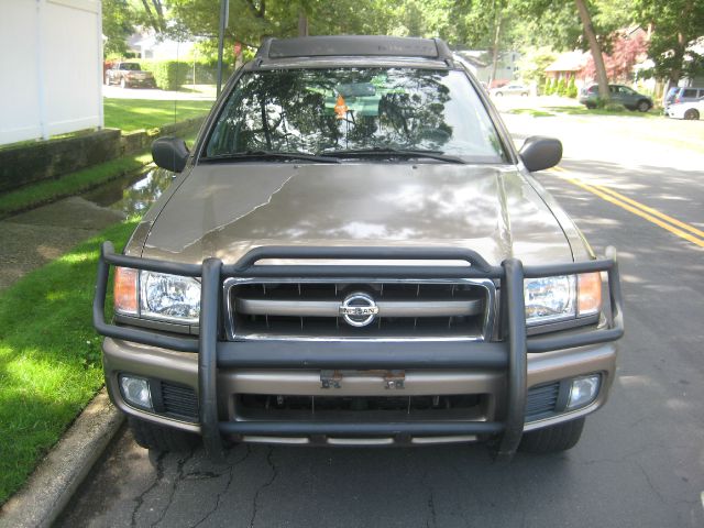 2002 Nissan Pathfinder EX-L W/ DVD System